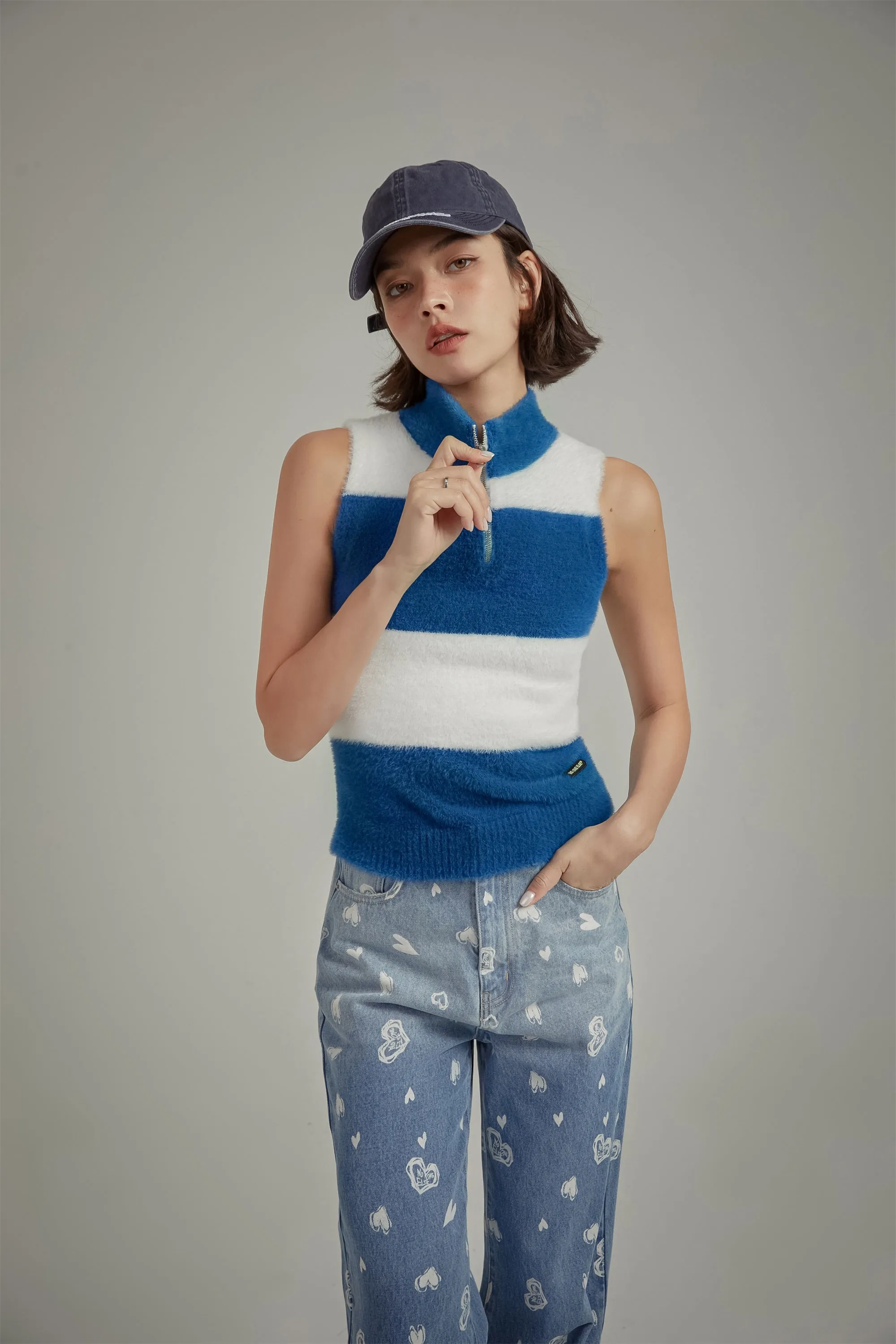 Half Zip-Up Color Stripe Sleeveless Top